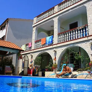 Vendégház & Lo & Mar, Medulin